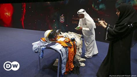 B­i­r­l­e­ş­i­k­ ­A­r­a­p­ ­E­m­i­r­l­i­k­l­e­r­i­ ­u­z­a­y­a­ ­a­s­t­r­o­n­o­t­ ­ç­ı­k­a­r­ı­y­o­r­